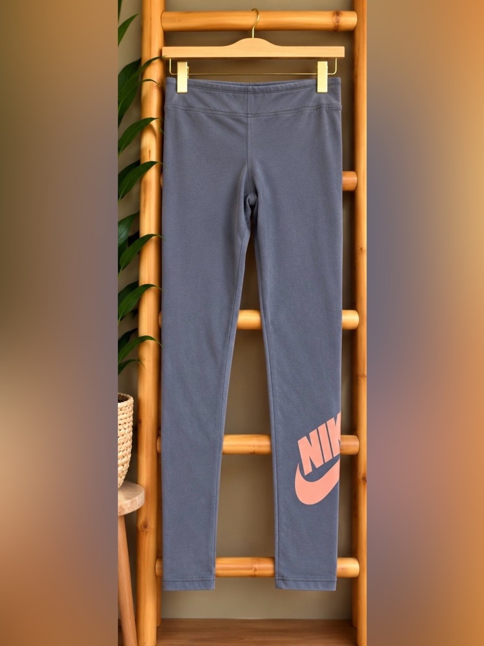 Nike Just Do It Light Gray Peach Pink Logo Leggings Size Small NWOT